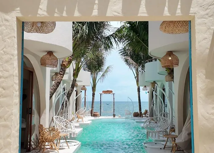 Отель La Bali Mui Ne Фантхьет